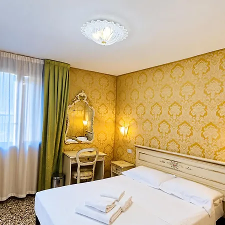 Hotel Canal Veneza