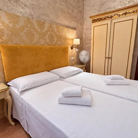 Canal Hotel Veneza